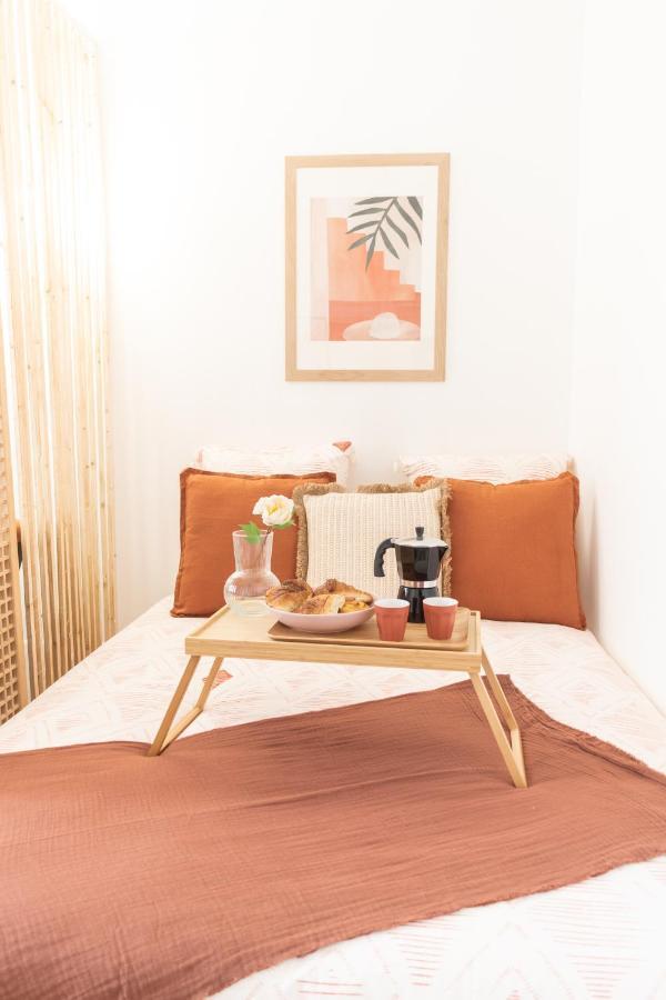 Cosy Et Comfort Studio Equipe A Clichy 5 Min Metro Экстерьер фото