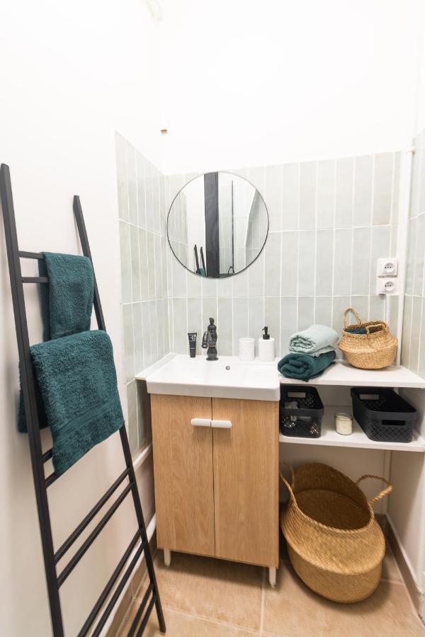 Cosy Et Comfort Studio Equipe A Clichy 5 Min Metro Экстерьер фото